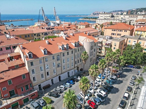 appartamento in vendita ad Imperia in zona Oneglia