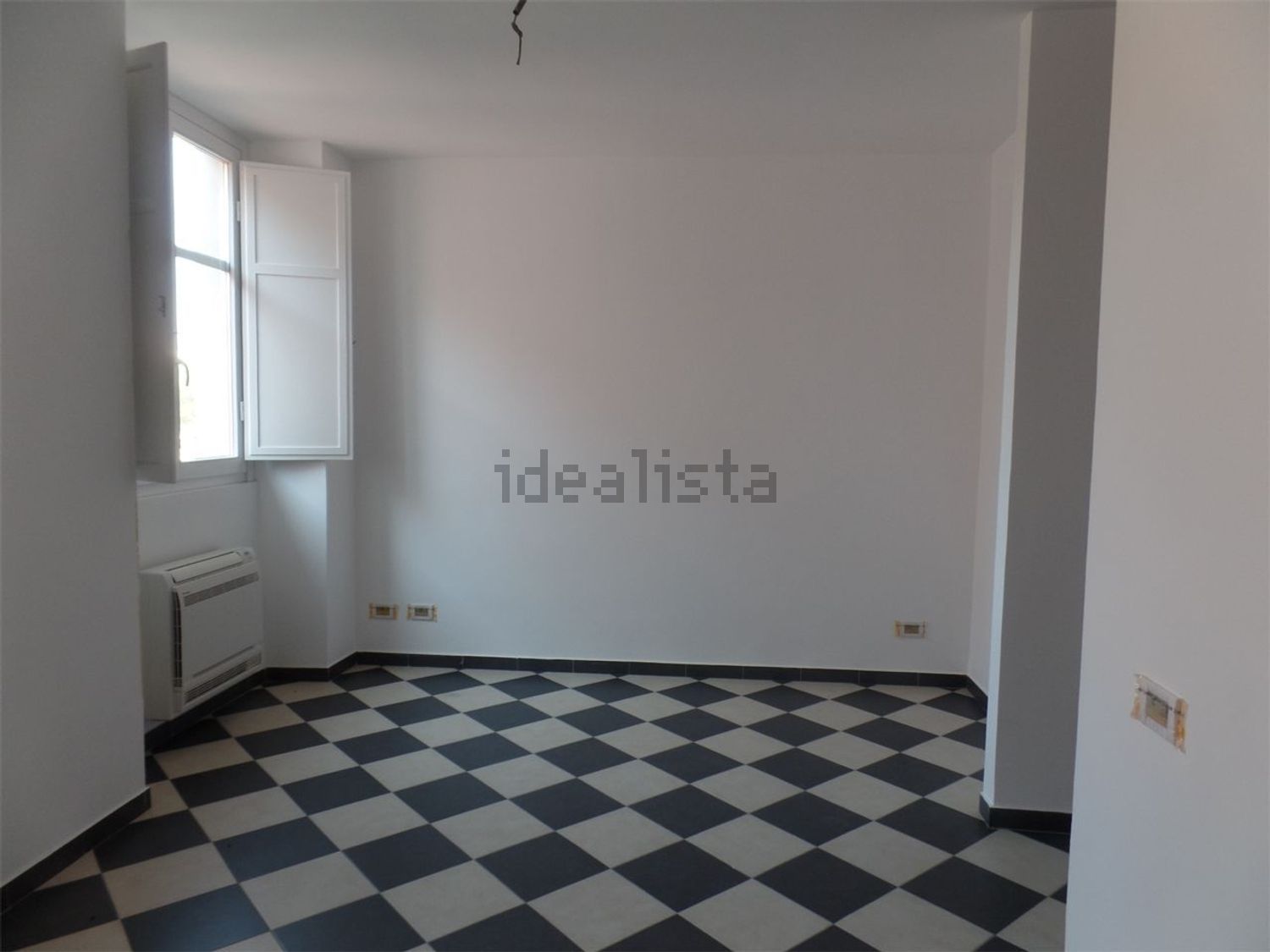 appartamento in vendita ad Imperia in zona Oneglia