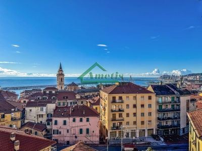 appartamento in vendita ad Imperia in zona Oneglia