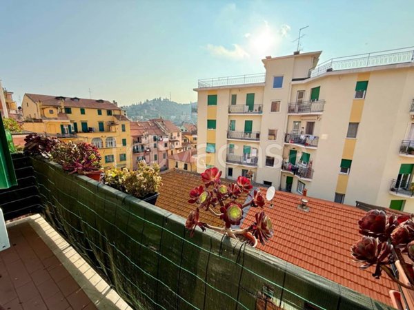 appartamento in vendita ad Imperia in zona Porto Maurizio