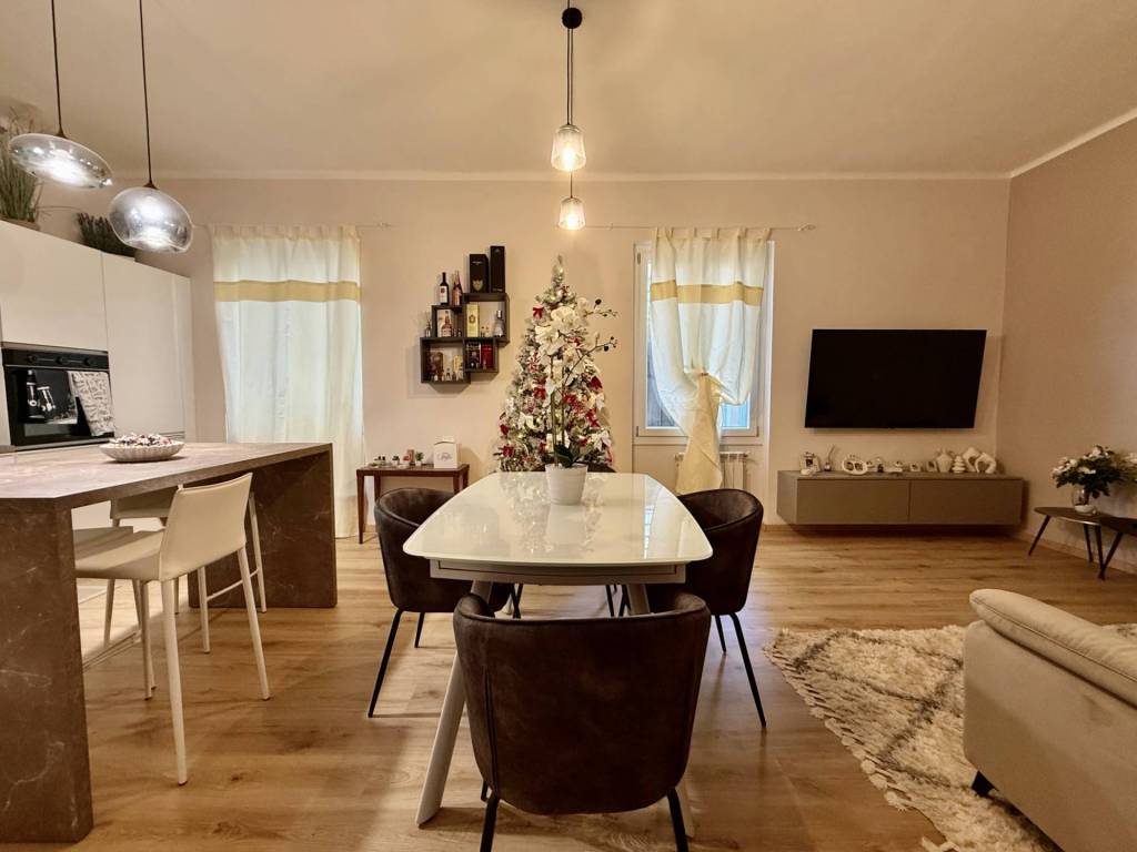 appartamento in vendita ad Imperia in zona Porto Maurizio