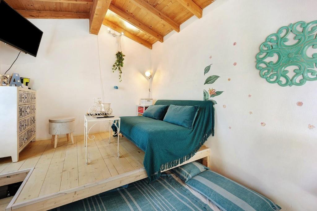 casa indipendente in vendita ad Imperia in zona Oneglia