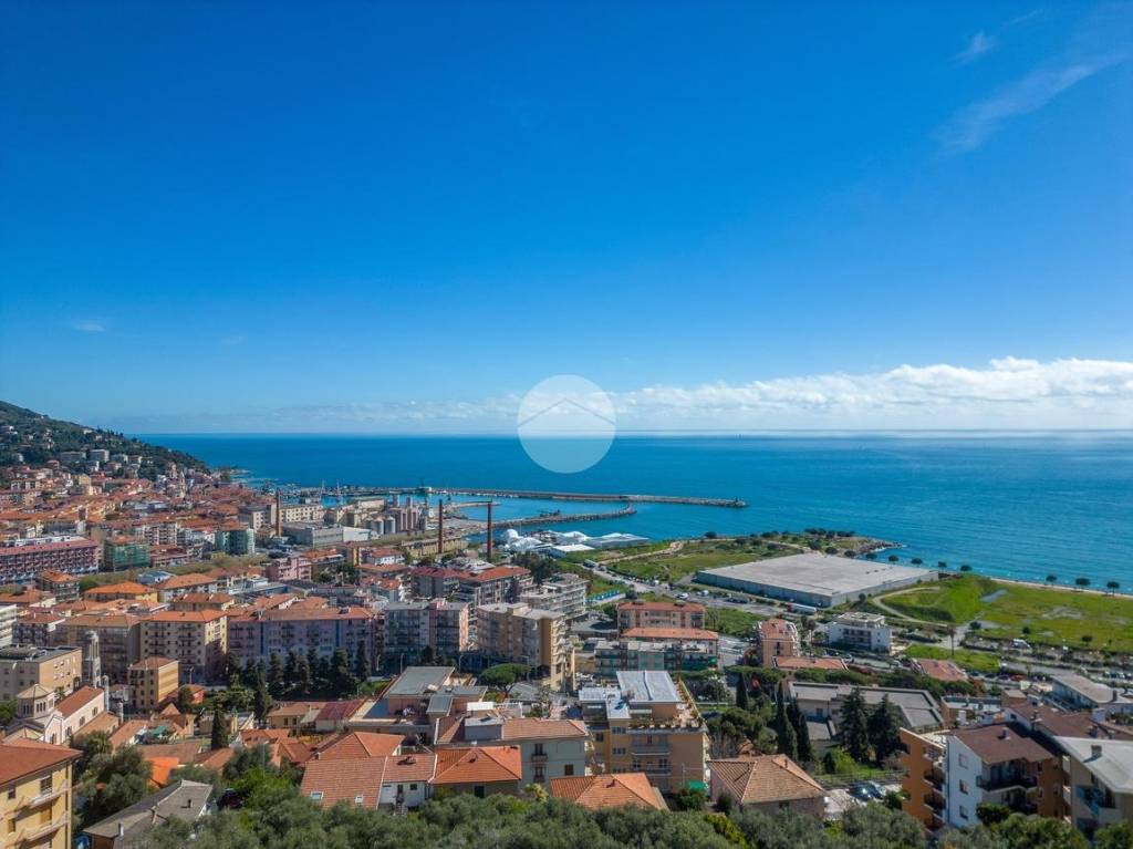 terreno agricolo in vendita ad Imperia in zona Oneglia