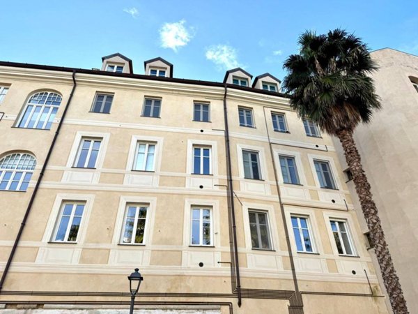 ufficio in vendita ad Imperia in zona Oneglia