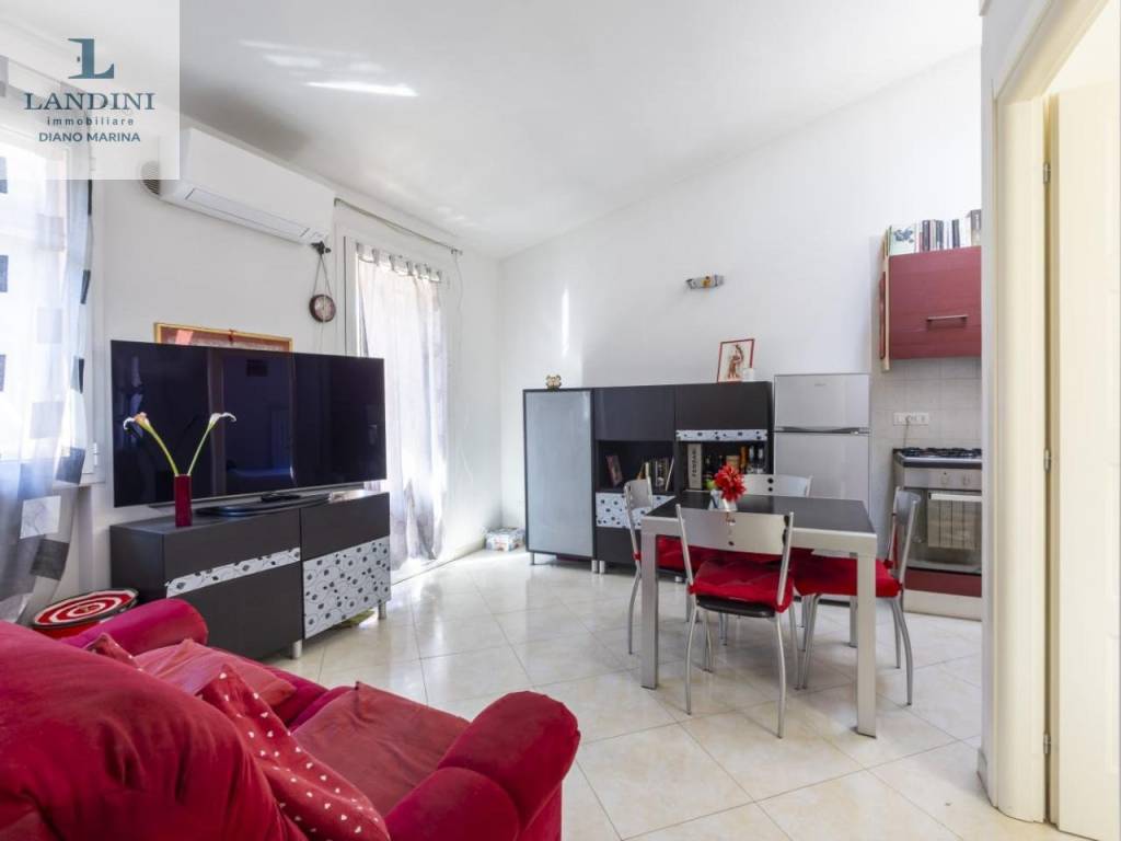 appartamento in vendita ad Imperia in zona Oneglia