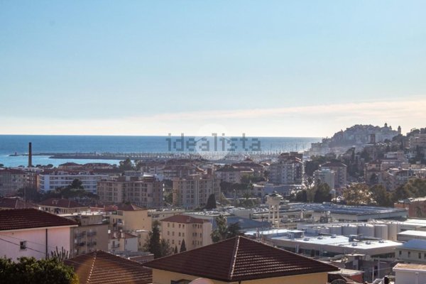 appartamento in vendita ad Imperia
