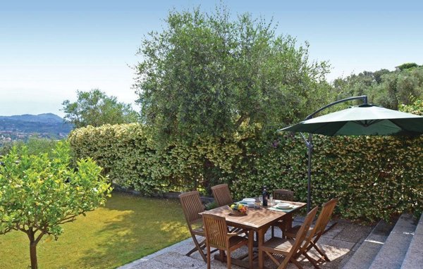 casa indipendente in vendita ad Imperia