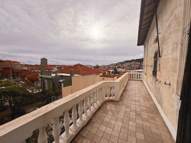 appartamento in vendita ad Imperia in zona Oneglia