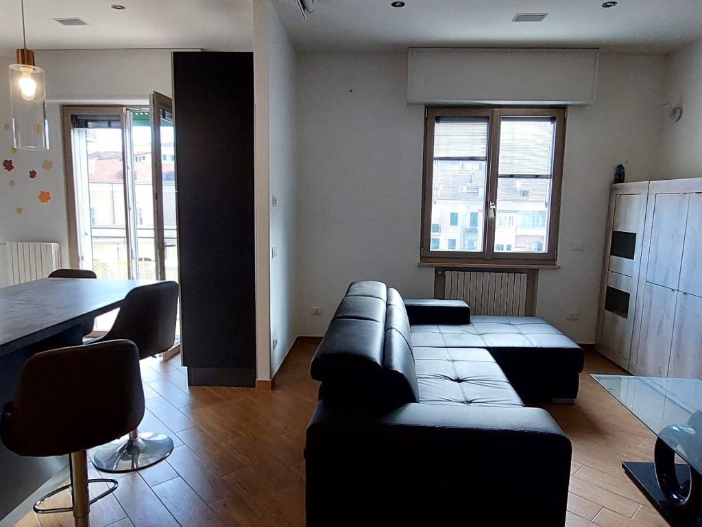 appartamento in vendita ad Imperia in zona Porto Maurizio