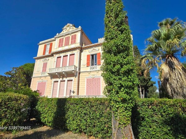 appartamento in vendita ad Imperia in zona Torrazza / Clavi