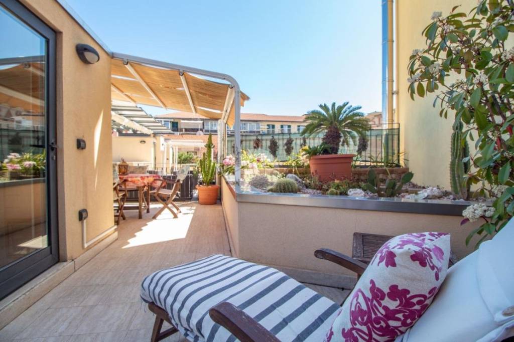 appartamento in vendita ad Imperia in zona Oneglia