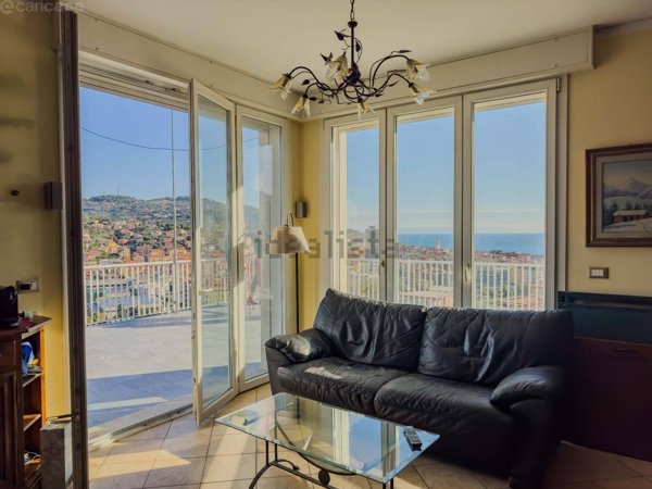 appartamento in vendita ad Imperia in zona Oneglia