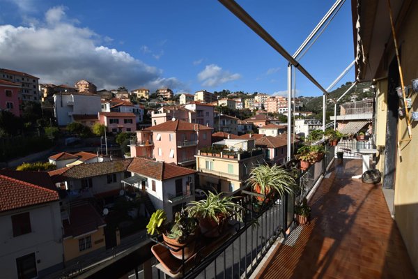 appartamento in vendita ad Imperia in zona Oneglia