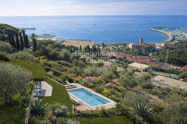 terreno edificabile in vendita ad Imperia