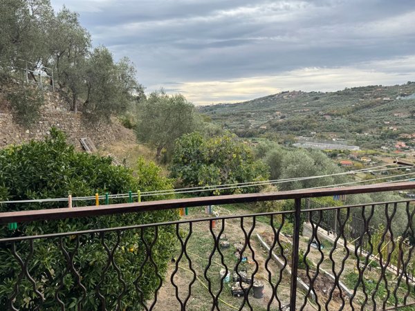 appartamento in vendita ad Imperia