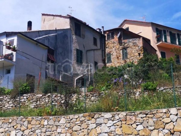 appartamento in vendita ad Imperia in zona Oneglia