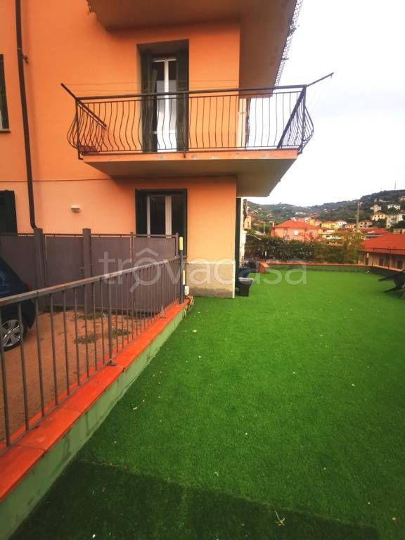 appartamento in vendita ad Imperia in zona Oneglia