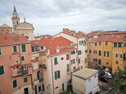 appartamento in vendita ad Imperia in zona Oneglia