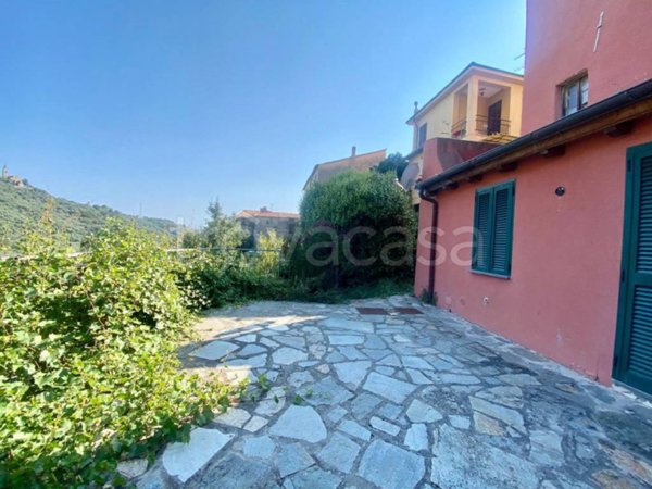 appartamento in vendita ad Imperia in zona Montegrazie