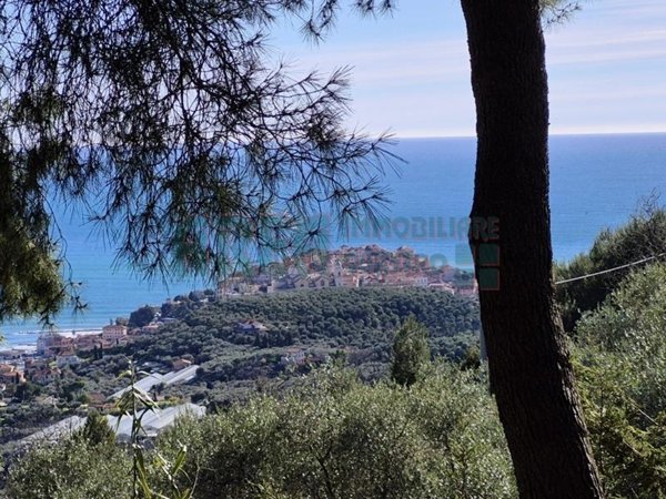 casa indipendente in vendita ad Imperia