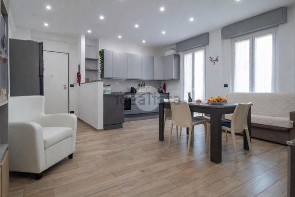 appartamento in vendita ad Imperia in zona Oneglia