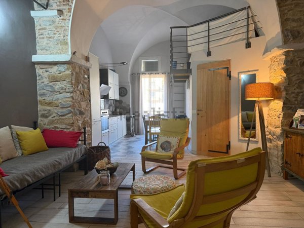 appartamento in vendita ad Imperia