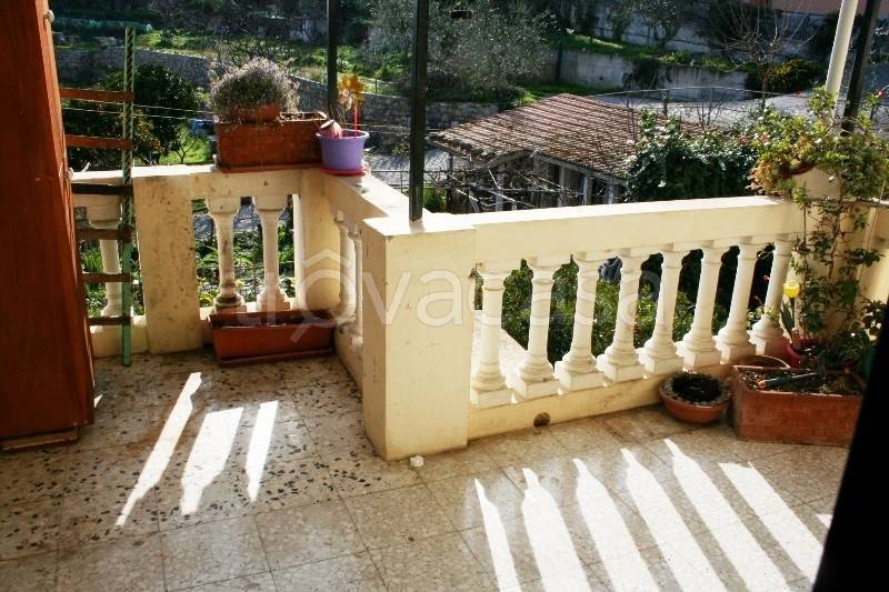 appartamento in vendita ad Imperia in zona Borgo d'Oneglia