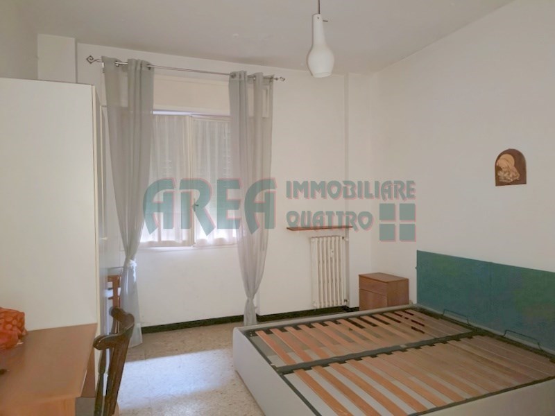 appartamento in vendita ad Imperia in zona Porto Maurizio