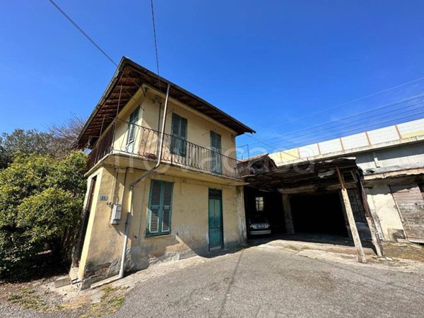 casa indipendente in vendita ad Imperia in zona Porto Maurizio