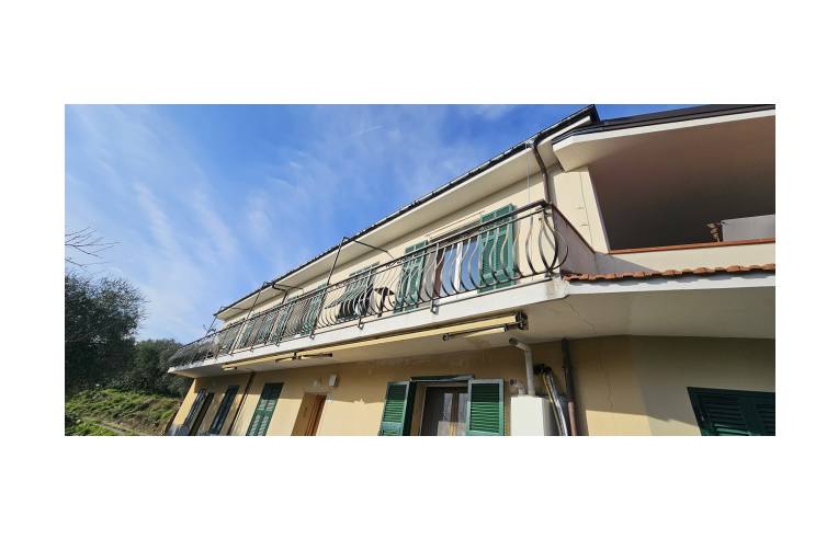 appartamento in vendita ad Imperia in zona Montegrazie