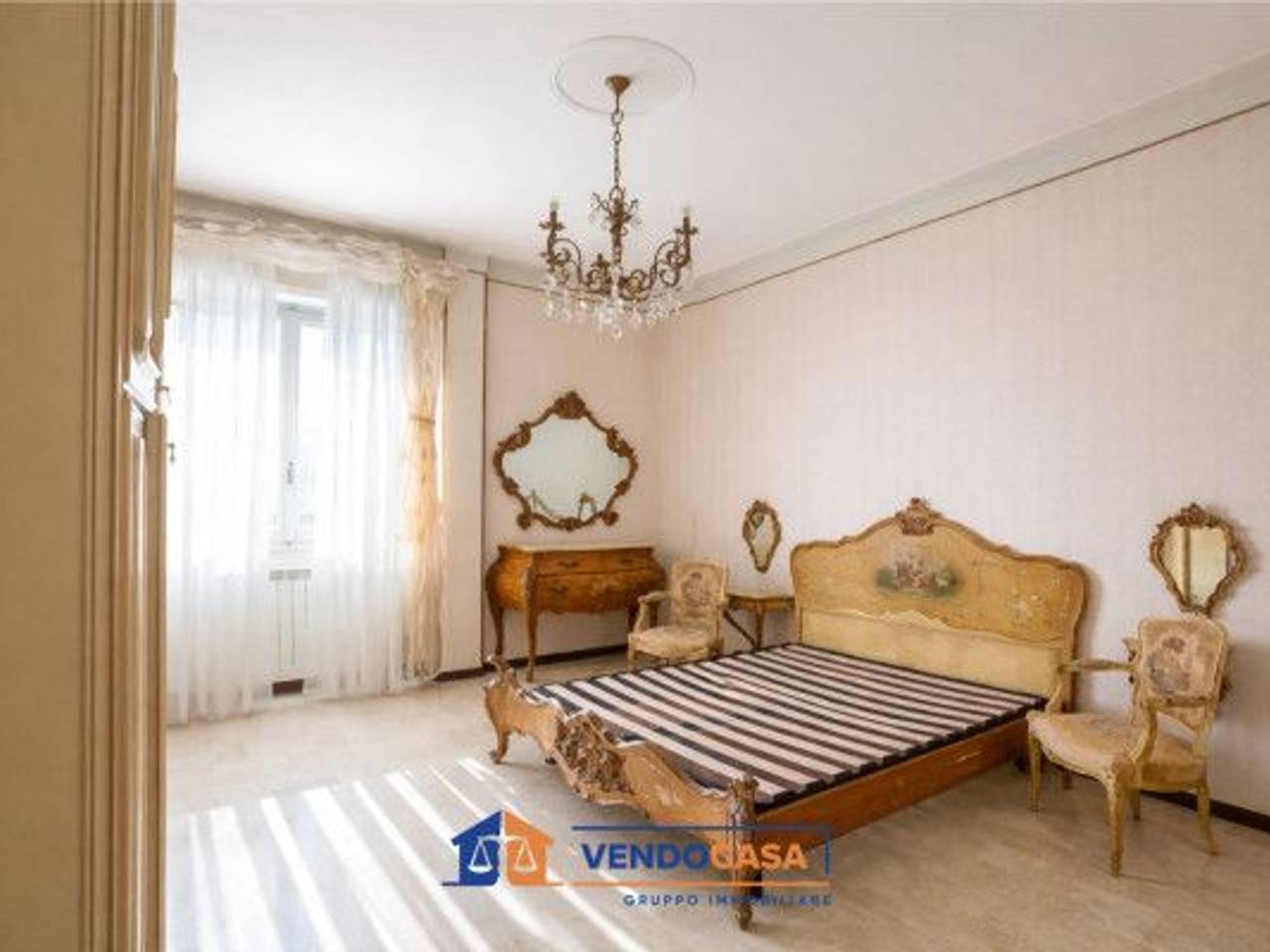 appartamento in vendita ad Imperia in zona Porto Maurizio