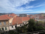 appartamento in vendita ad Imperia in zona Porto Maurizio