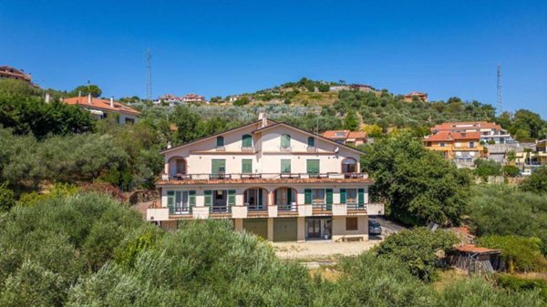 appartamento in vendita ad Imperia