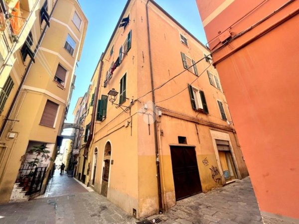 appartamento in vendita ad Imperia in zona Oneglia