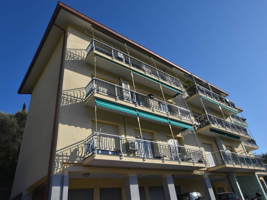 appartamento in vendita ad Imperia in zona Oneglia