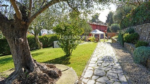 appartamento in vendita ad Imperia in zona Torrazza / Clavi