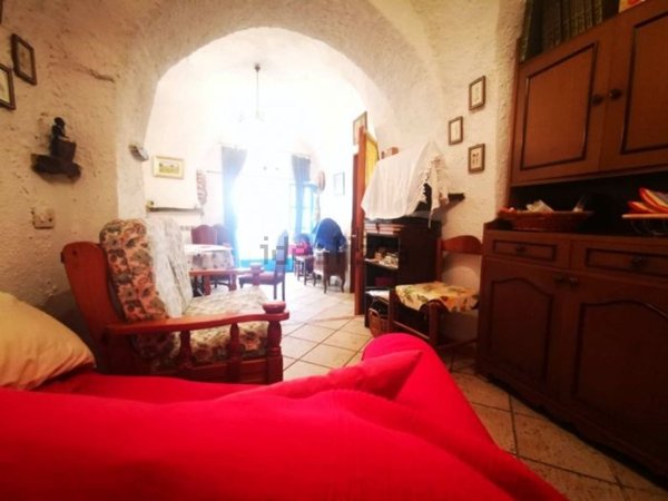 appartamento in vendita ad Imperia in zona Montegrazie