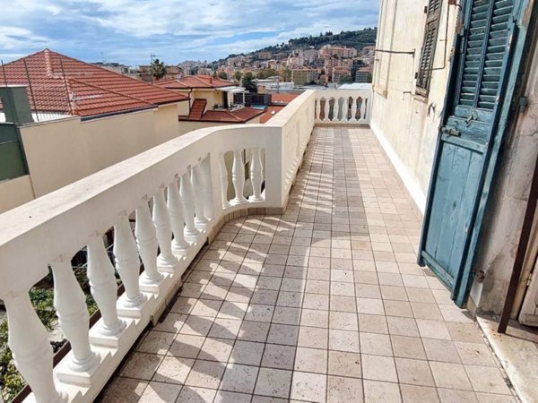 appartamento in vendita ad Imperia in zona Oneglia