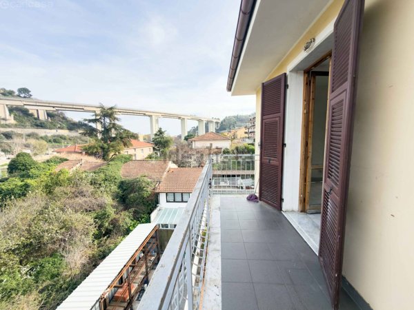 appartamento in vendita ad Imperia in zona Oneglia