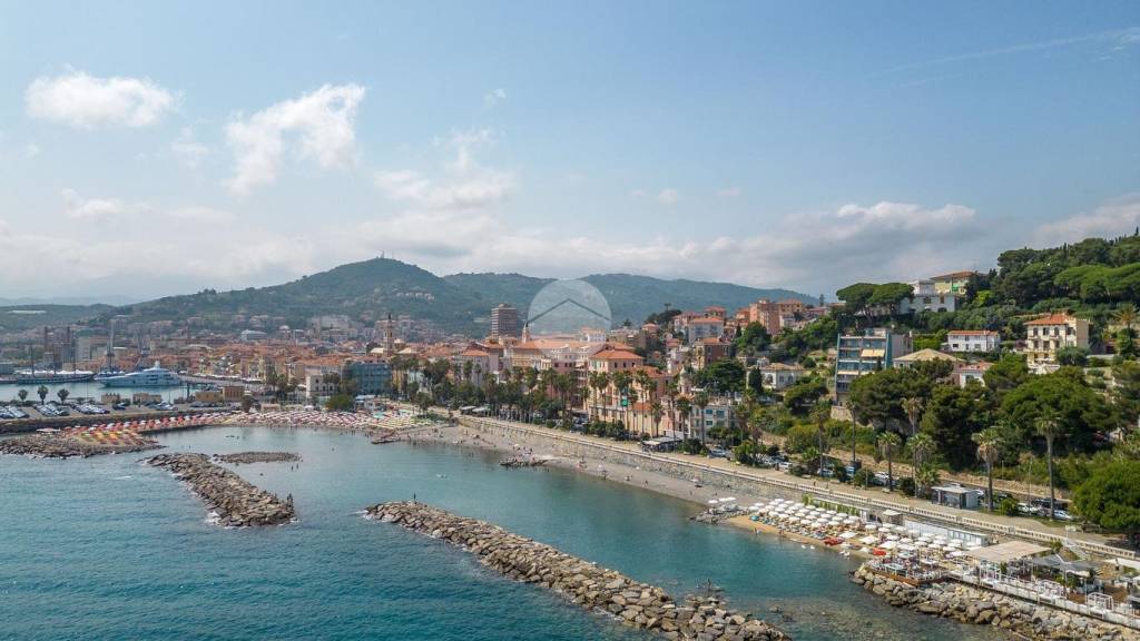 appartamento in vendita ad Imperia in zona Oneglia