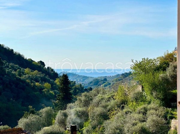 appartamento in vendita ad Imperia in zona Moltedo