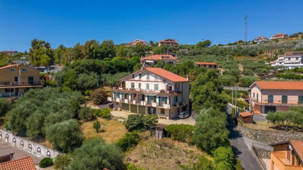 appartamento in vendita ad Imperia