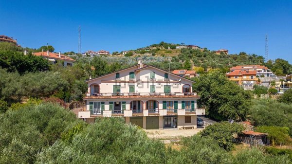 appartamento in vendita ad Imperia