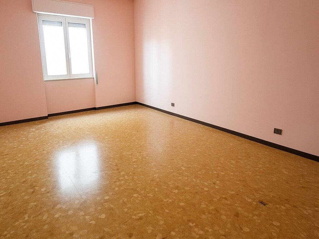 appartamento in vendita ad Imperia in zona Oneglia