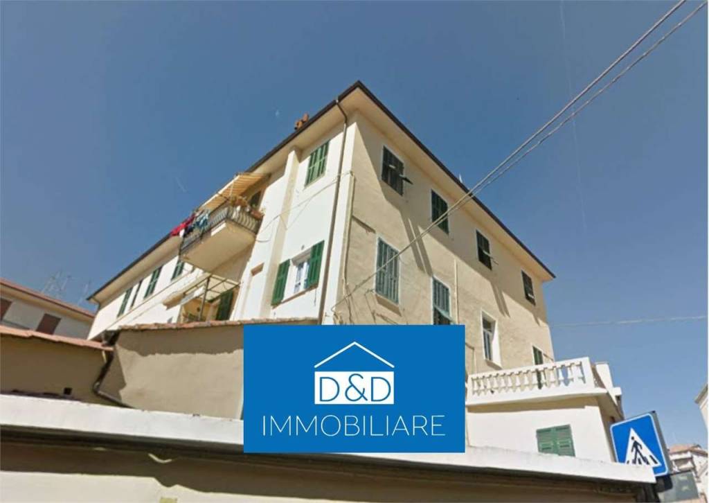 appartamento in vendita ad Imperia in zona Porto Maurizio