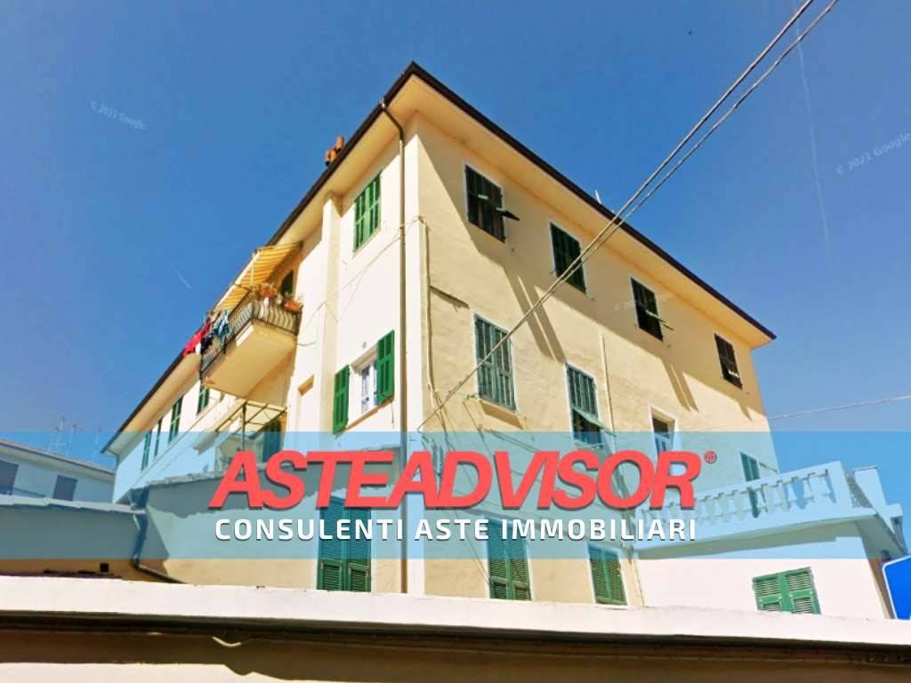 appartamento in vendita ad Imperia in zona Porto Maurizio