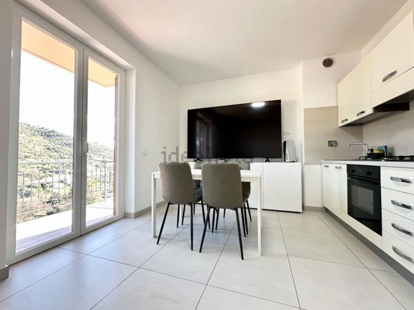 appartamento in vendita ad Imperia