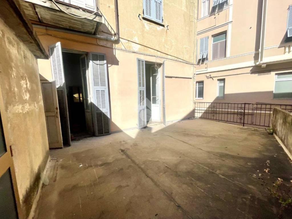 appartamento in vendita ad Imperia in zona Oneglia