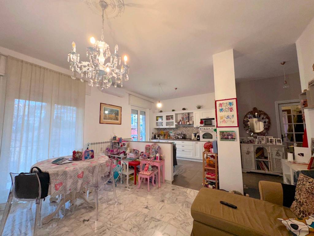 appartamento in vendita ad Imperia in zona Oneglia