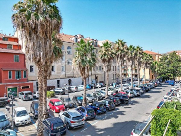 appartamento in vendita ad Imperia in zona Oneglia